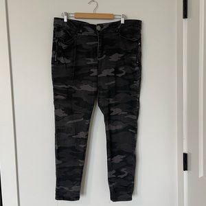 Women’s Plus Size Democracy Skinny Jeans